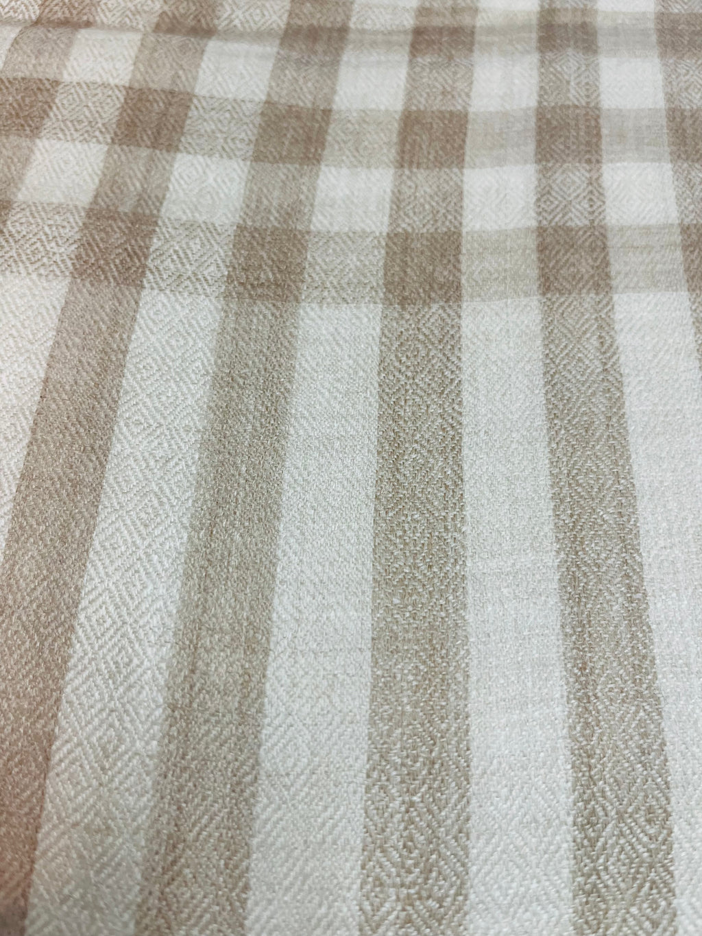Soft Kashmiri Tosha Shawl in Check Design