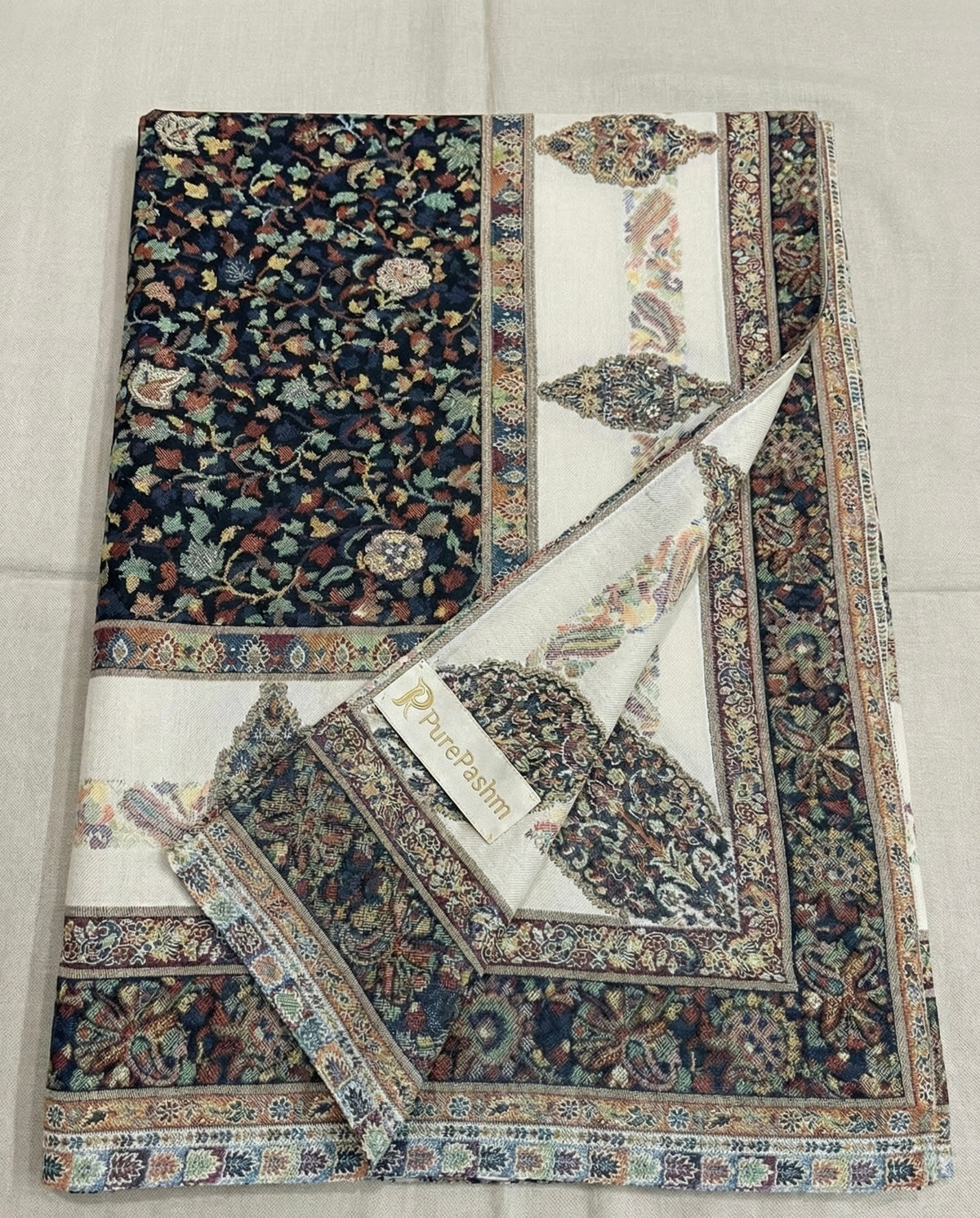 Handwoven Kashmiri Kani Shawl – Multicolor Traditional Design