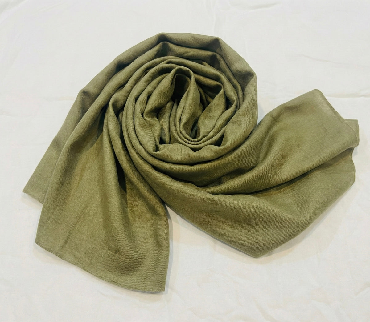 Pure Kashmiri Pashmina Shawl – 100% Handwoven Luxury